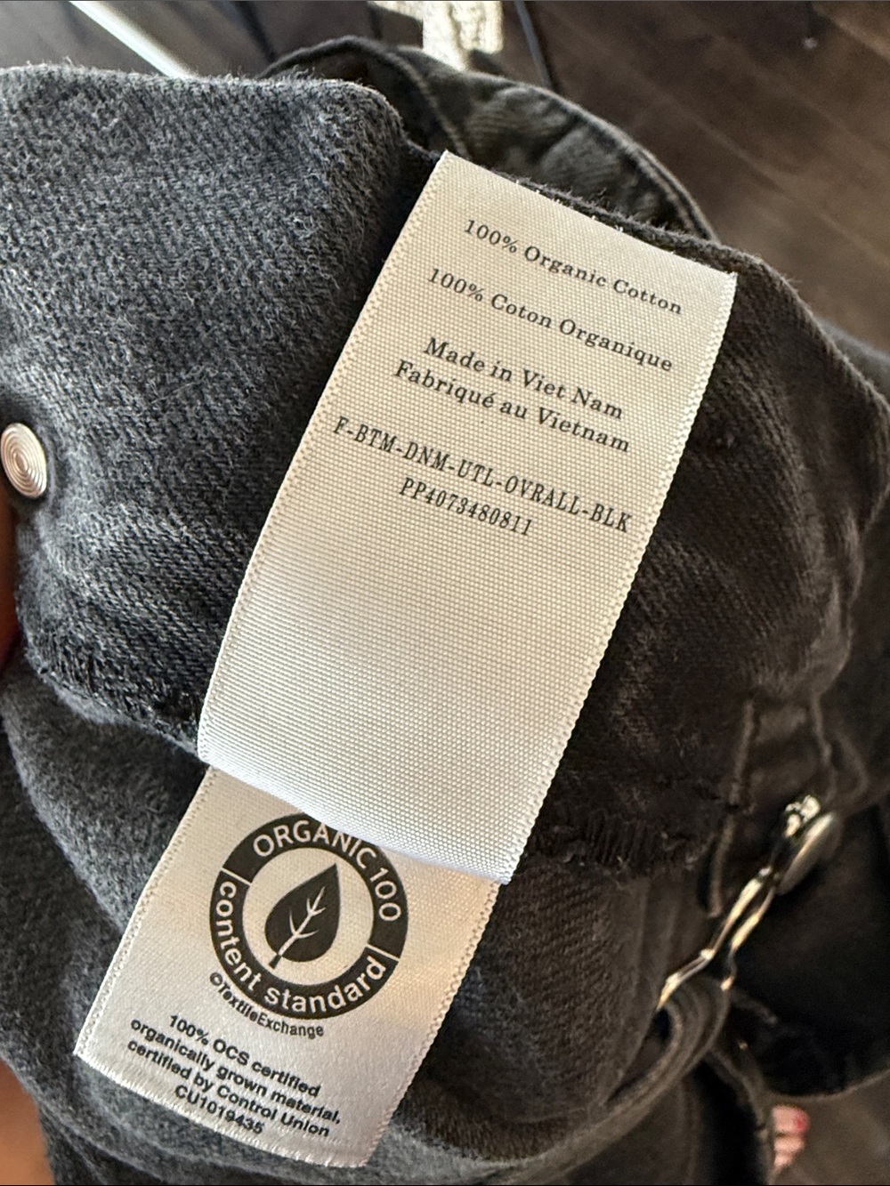 Everlane Gardener Black Denim Overalls - Picture 5 of 7